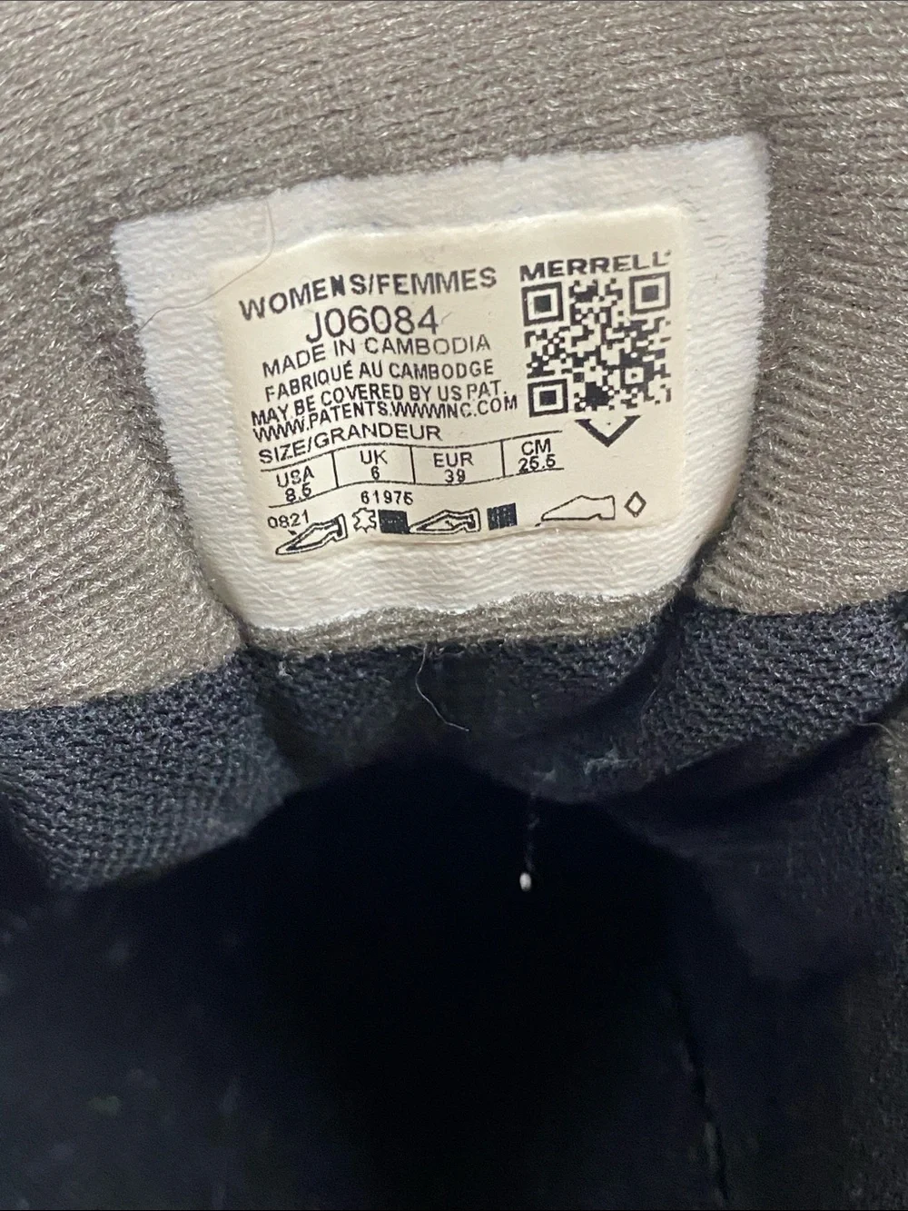 NWOT Merrell  Women’s Waterproof Hiking Shoes size 8.5